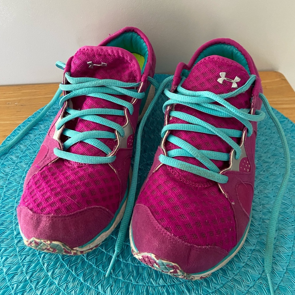 Under Armour 4D Foam Pink Sneakers Size 8